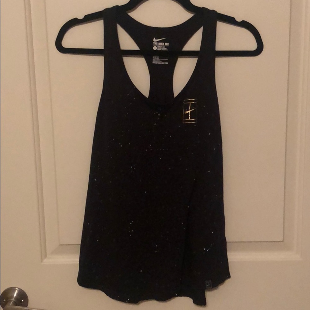 Nike workout top